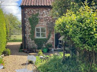 Meadow Cottage - Helhoughton - 9