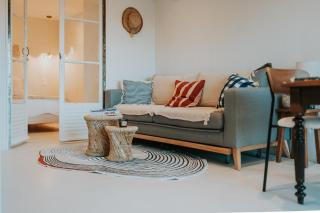 Logement de Charme vue Luberon - Rez-de-chaussée de maison, Jardin & Piscine - 0