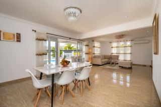 Villa Tropicale, 5 bed, private pool, 5 min beach - Mont Choisy - 1
