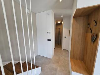 Chandra villa, stylish seaside stay with private salt 10 m pool - 7