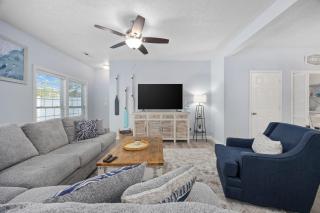 Spacious Beach Home Walk to Shore Drive - Myrtle Beach - 8