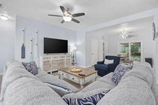 Spacious Beach Home Walk to Shore Drive - Myrtle Beach - 3