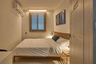 Banwoldang Stn 5min, Dining table for 6, Queen beds, Hotel bedding, Rooftop view, Ceiling fans - Daegu - 5