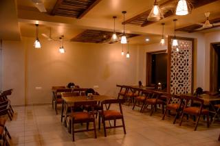 Hotel Shahi Executive - Malkāpur - 7