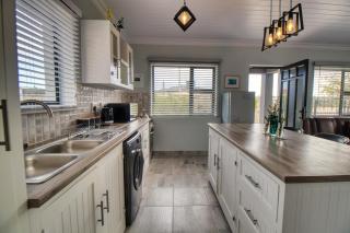 Blessed at Bay Spekboom self catering cottage - Mossel Bay - 2