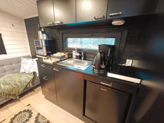 Lapland Riverside, Landscape Cabin, KUUKKELI 6, Ylläs, Tiny Home with Sauna, Fireplace, Terrace, BBQ, Wifi, Ski, Fishing, Pets OK - 6
