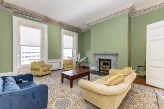 Munster Apartment , 7 Henrietta Street, Dublin City Centre - 5