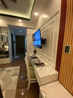 AIR RESIDENCES Makati Netflix plus 200 mbps digital door lock - Manila - 4