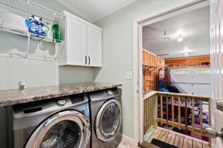 Bayside Bear - Lakefront Paradise! Hot Tub, Canoe & Family Fun - 2