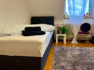 Zentral - Bahnhofnähe - Universität-Mercedes-Modern - 2