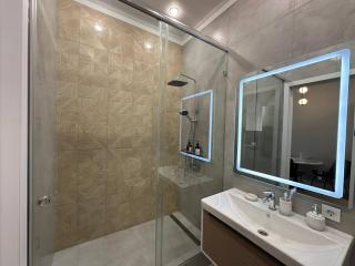 CozyStay Meridian - 1