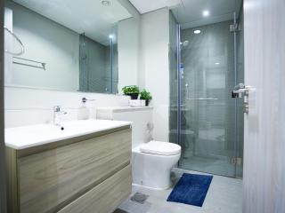 Layali - Chic 1BR with Balcony in Business Bay - Dubai - 6