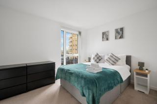 Canary Chic 2 Bedroom Apartment with Marina Views - Londra - 0