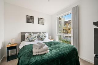 Canary Chic 2 Bedroom Apartment with Marina Views - Londra - 5