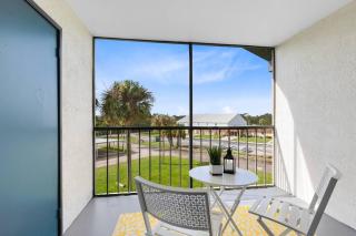 Oasis 317 - Space to Unwind - Titusville - 1