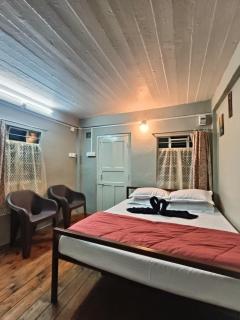 The Cozy Nest Homestay Shillong - Shillong - 8