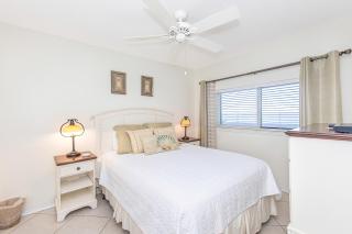 Emerald Isle Gulf Front 2B Condo - 1105 - 8