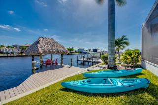 Villa Carpe Diem by CoralVilla, pool, for boaters - Cape Coral - 1
