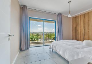 Kyalami Penthouse - Joburg Skyline Views - 8