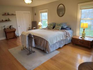 Large private retreat near Summit Lake - New Castle - 5