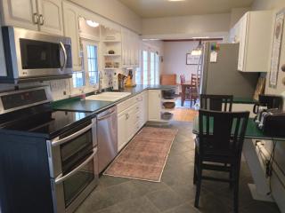 Large private retreat near Summit Lake - New Castle - 3