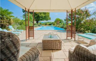 Awesome Home In Montaut With Wifi - 1