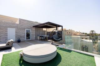 Waterfront Villa at Al Hamra with swimming pool - 1