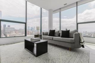 W Loop 2BR w Gym Pool in heart of Greektown CHI-540 - 0
