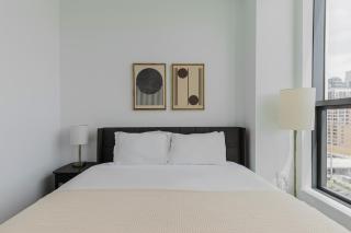 W Loop 2BR w Gym Pool in heart of Greektown CHI-540 - 1