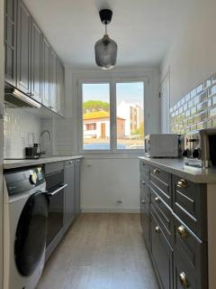 Le B Plage, Appartement 4 Personnes, Climatisation, Parking - Antibes - 1
