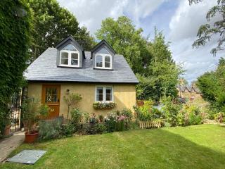 Candlewick Cottage - - 0