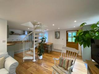 Candlewick Cottage - - 7