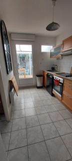 Sète centre - maison de vacances - 2 chambres - 4 personnes - 60 m2 avec parking gratuit privé, wifi et clim - 3