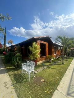 Chale Familiar com 3 quartos em condominio de luxo - Gravata - Gravatá - 1