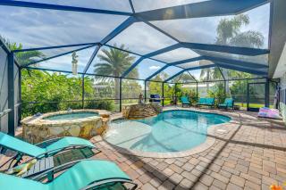 Sunny Bonita Springs Apt with Pool, Hot Tub and Lanai - Bonita Springs - 0