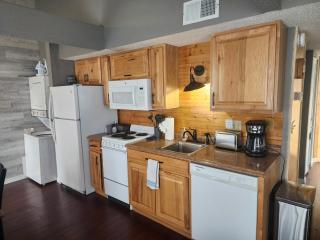 2BR Cozy Condo - Centrally Located - Stairs Required - FREE TICKETS INCLUDED - FC1-5 - Branson - 5