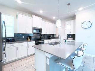 Beautiful Family Home with Pool and Game Room-2730BD - Kissimmee - 1