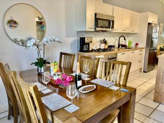 Beautiful and Spacious Mediterranean Villa in Palm Beach - Palm-Eagle Beach - 6