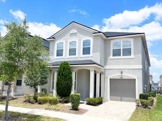 Beautiful Family Pool Home with Spa and Game Room-9007PC - 9