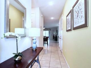 Beautiful Family Pool Home with Spa and Game Room-9007PC - 8