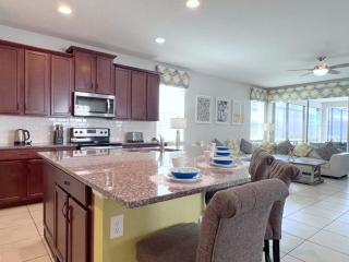 Beautiful Family Pool Home with Spa and Game Room-9007PC - 1