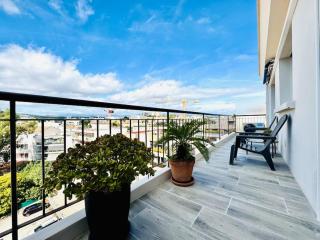 Le Pam'S, Apt de Standing pour 4 prs, Terrasse et Parking - Antibes - 9