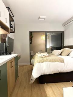 Becker Studios next to Allianz Park High Speed WIFI Pet Friendly - São Paulo - 0