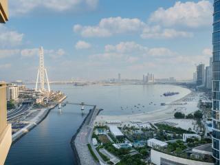 Stunning 2 Bed with Full Ain Dubai Views - Dubai - 0