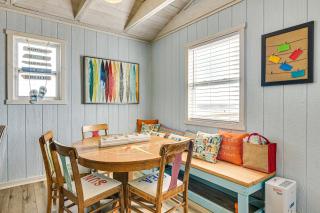 Beachfront Cottage with Boardwalk in Freeport - Surfside Beach - 4