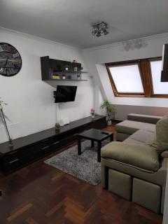 Céntrico, con vistas, ascensor y garaje - 7