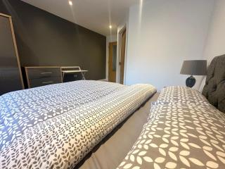 Silver Bay by VISIT CLEETHORPES - Central, Private Parking - 4