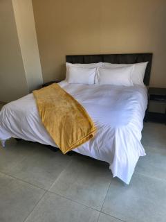 EMatolweni Guesthouse - 1