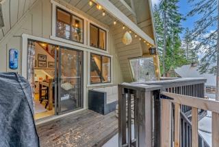 White Fir Chalet Dog Friendly Cabin in the Woods - 6