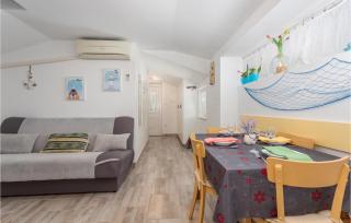 Awesome Home In Risika With Kitchen - Risika - 8